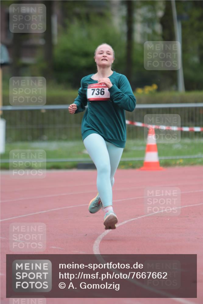 13.04.2025 - Hammer Lauf A. Gomolzig http://msf.ph/oto/7667662 13.04.2025 13:09:46 Ziel 736 meine-sportfotos.de