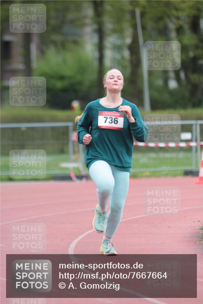 13.04.2025 - Hammer Lauf A. Gomolzig http://msf.ph/oto/7667664 13.04.2025 13:09:47 Ziel 736 meine-sportfotos.de