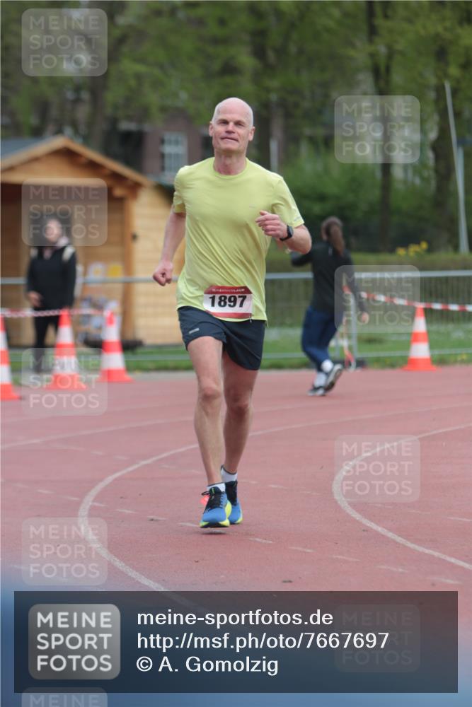 13.04.2025 - Hammer Lauf A. Gomolzig http://msf.ph/oto/7667697 13.04.2025 13:13:04 Ziel 5, 1897 meine-sportfotos.de
