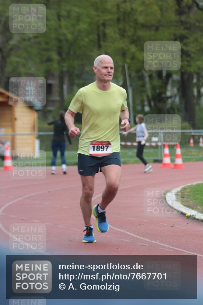 13.04.2025 - Hammer Lauf A. Gomolzig http://msf.ph/oto/7667701 13.04.2025 13:13:05 Ziel 5, 1897 meine-sportfotos.de