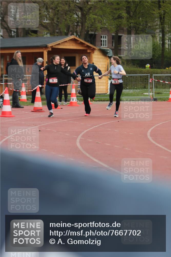 13.04.2025 - Hammer Lauf A. Gomolzig http://msf.ph/oto/7667702 13.04.2025 13:13:09 Ziel 5 meine-sportfotos.de