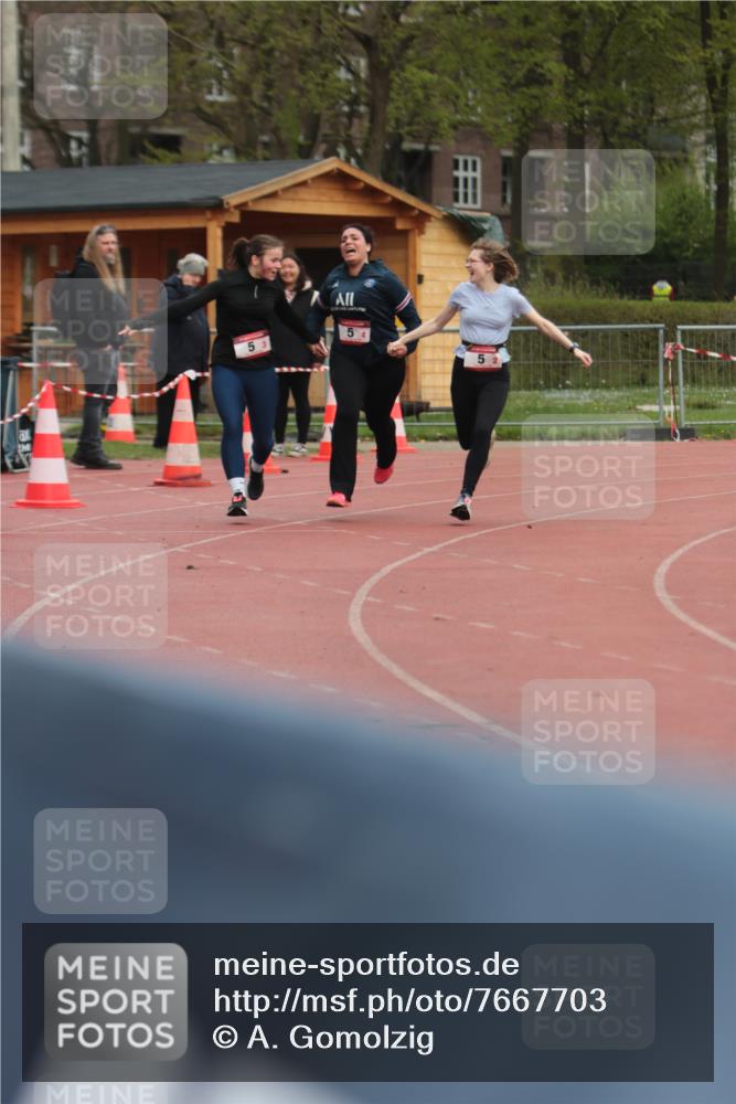 13.04.2025 - Hammer Lauf A. Gomolzig http://msf.ph/oto/7667703 13.04.2025 13:13:10 Ziel 5 meine-sportfotos.de