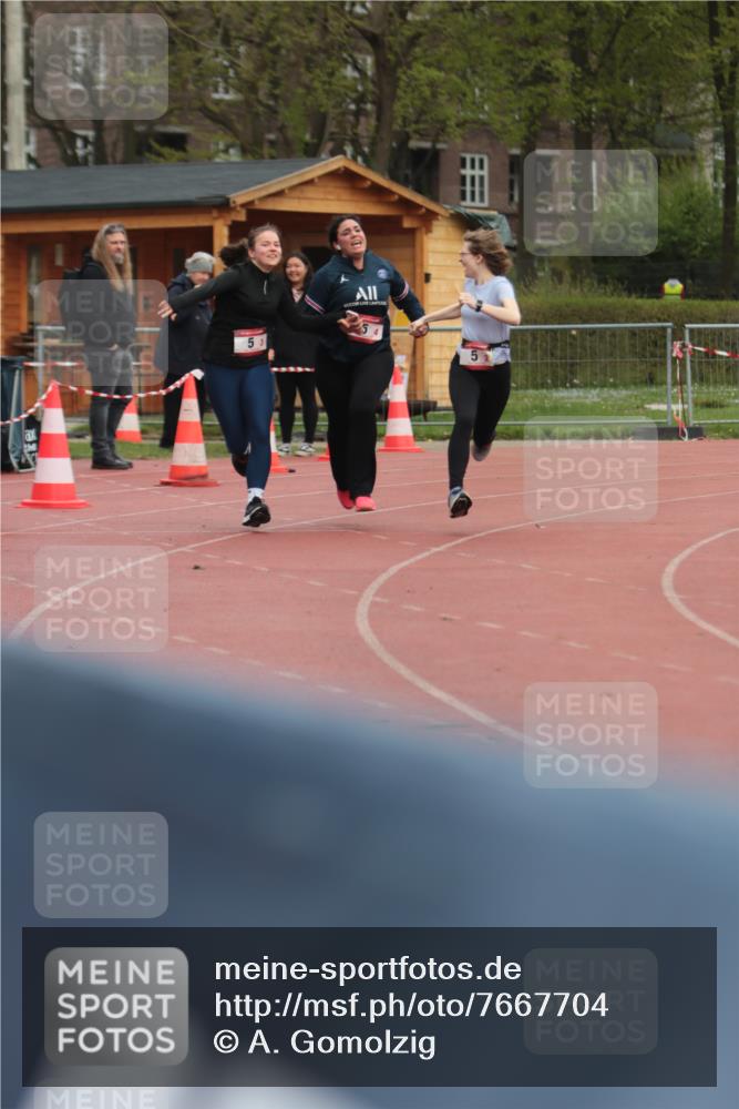 13.04.2025 - Hammer Lauf A. Gomolzig http://msf.ph/oto/7667704 13.04.2025 13:13:10 Ziel 5 meine-sportfotos.de