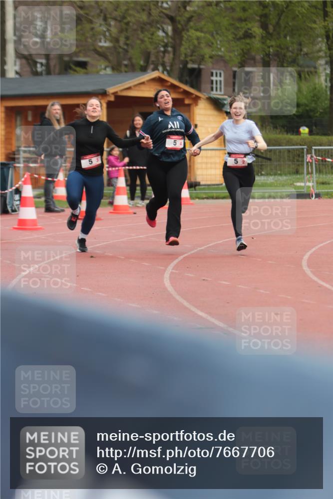13.04.2025 - Hammer Lauf A. Gomolzig http://msf.ph/oto/7667706 13.04.2025 13:13:11 Ziel 5 meine-sportfotos.de