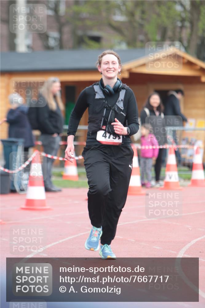 13.04.2025 - Hammer Lauf A. Gomolzig http://msf.ph/oto/7667717 13.04.2025 13:13:47 Ziel 479 meine-sportfotos.de