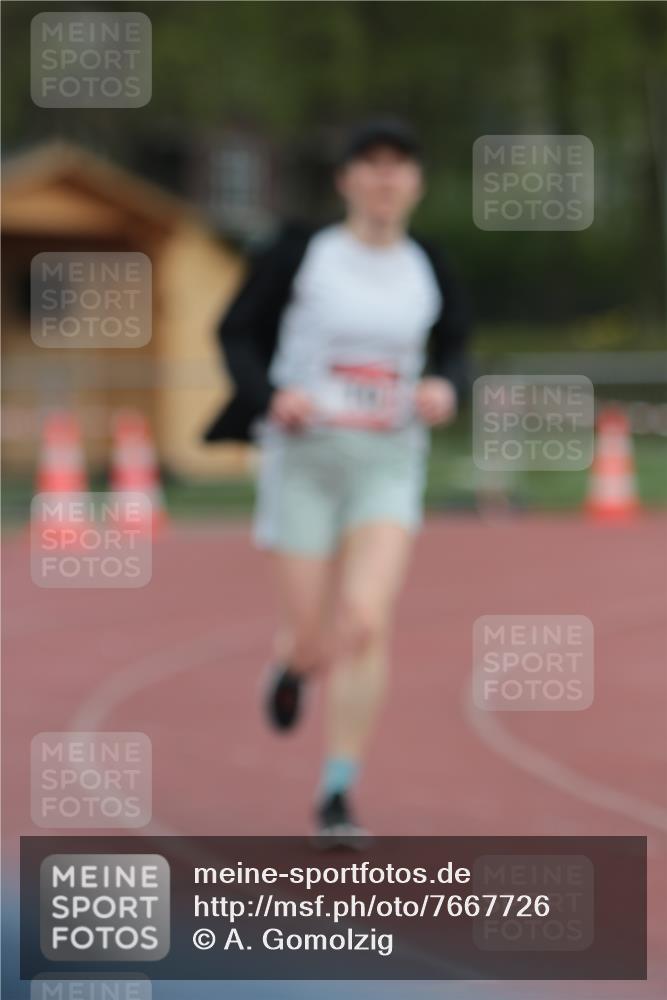 13.04.2025 - Hammer Lauf A. Gomolzig http://msf.ph/oto/7667726 13.04.2025 13:14:21 Ziel 10 meine-sportfotos.de