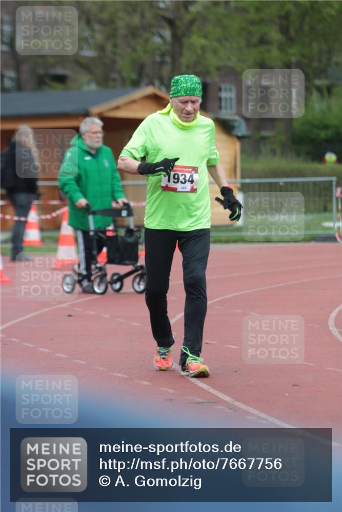 13.04.2025 - Hammer Lauf A. Gomolzig http://msf.ph/oto/7667756 13.04.2025 13:15:22 Ziel 1934 meine-sportfotos.de