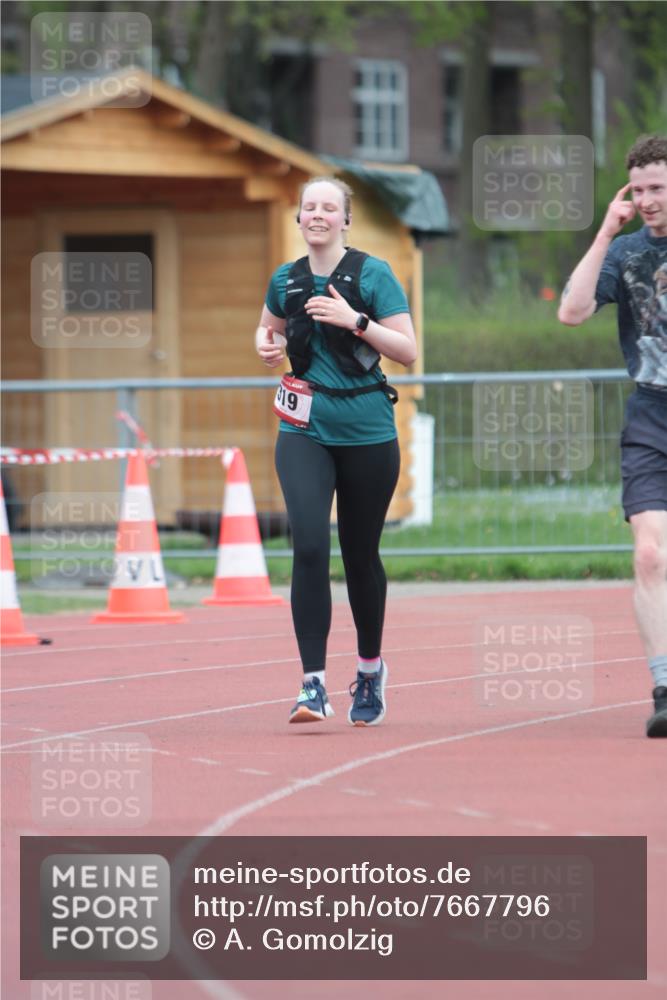 13.04.2025 - Hammer Lauf A. Gomolzig http://msf.ph/oto/7667796 13.04.2025 13:18:22 Ziel 7, 319, 433 meine-sportfotos.de