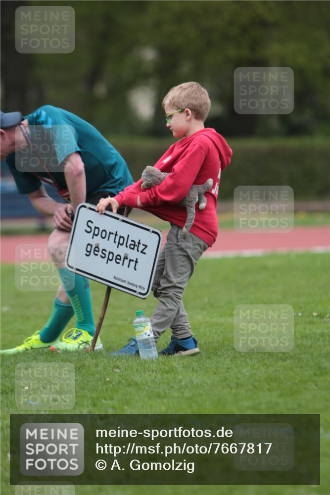 13.04.2025 - Hammer Lauf A. Gomolzig http://msf.ph/oto/7667817 13.04.2025 13:19:45 Ziel  meine-sportfotos.de