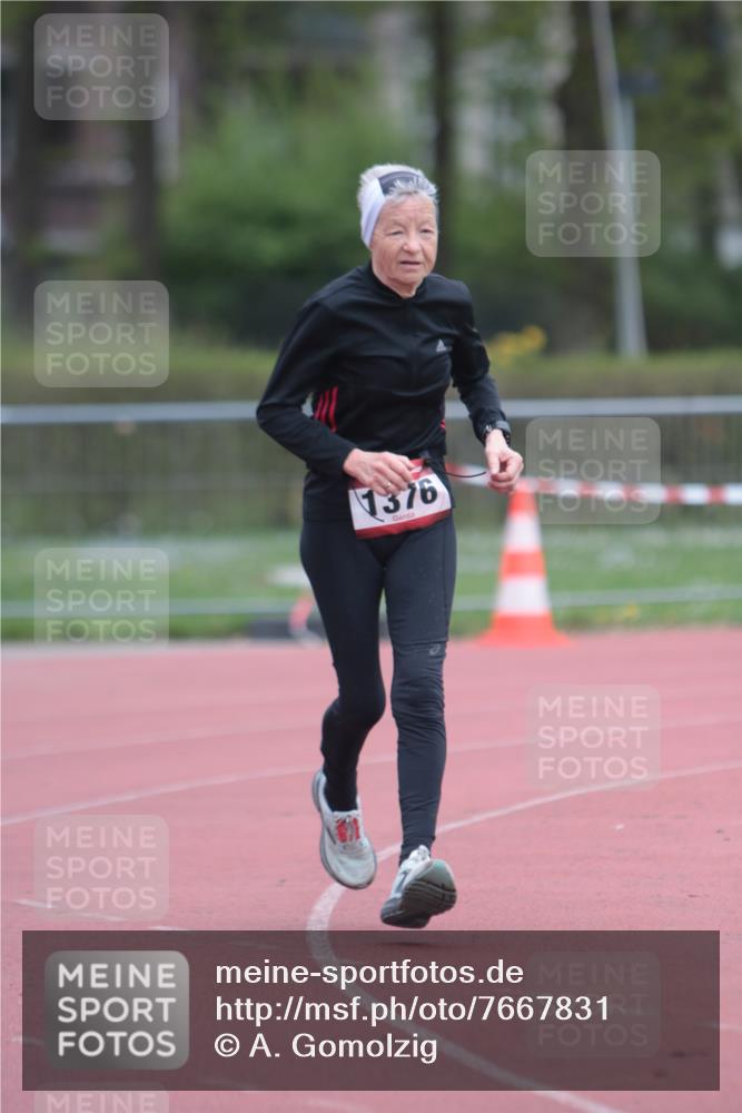 13.04.2025 - Hammer Lauf A. Gomolzig http://msf.ph/oto/7667831 13.04.2025 13:20:20 Ziel 3, 1376 meine-sportfotos.de