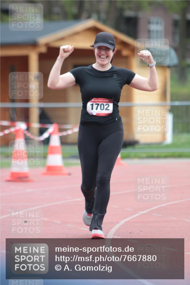 13.04.2025 - Hammer Lauf A. Gomolzig http://msf.ph/oto/7667880 13.04.2025 13:26:18 Ziel 1702 meine-sportfotos.de