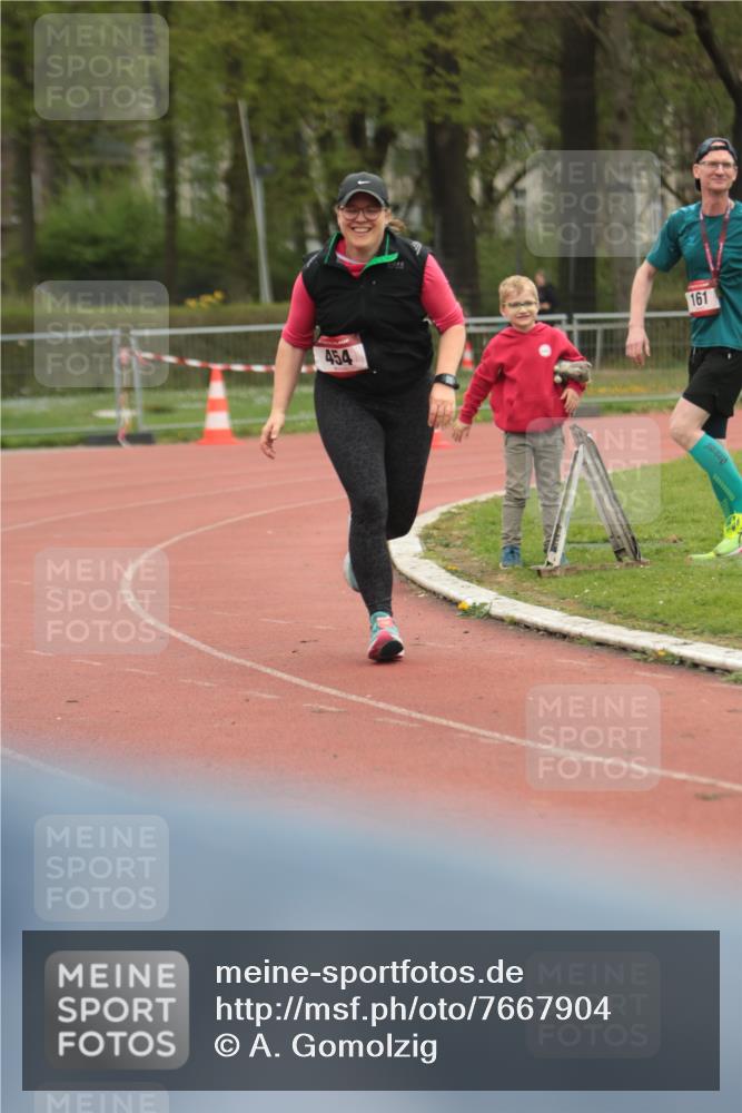 13.04.2025 - Hammer Lauf A. Gomolzig http://msf.ph/oto/7667904 13.04.2025 13:27:56 Ziel 454 meine-sportfotos.de