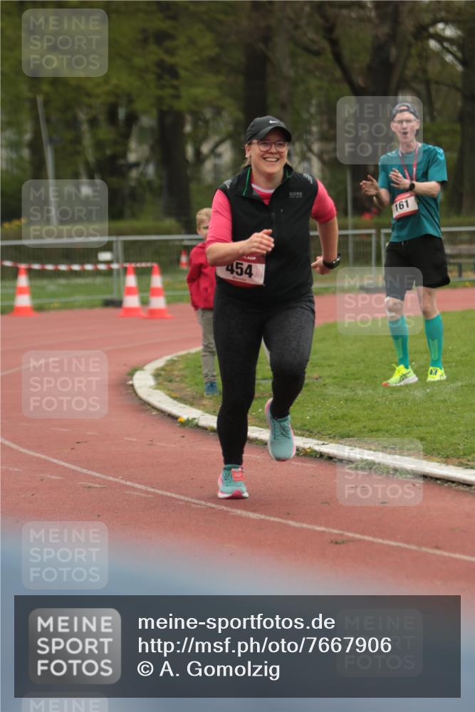 13.04.2025 - Hammer Lauf A. Gomolzig http://msf.ph/oto/7667906 13.04.2025 13:27:56 Ziel 454 meine-sportfotos.de