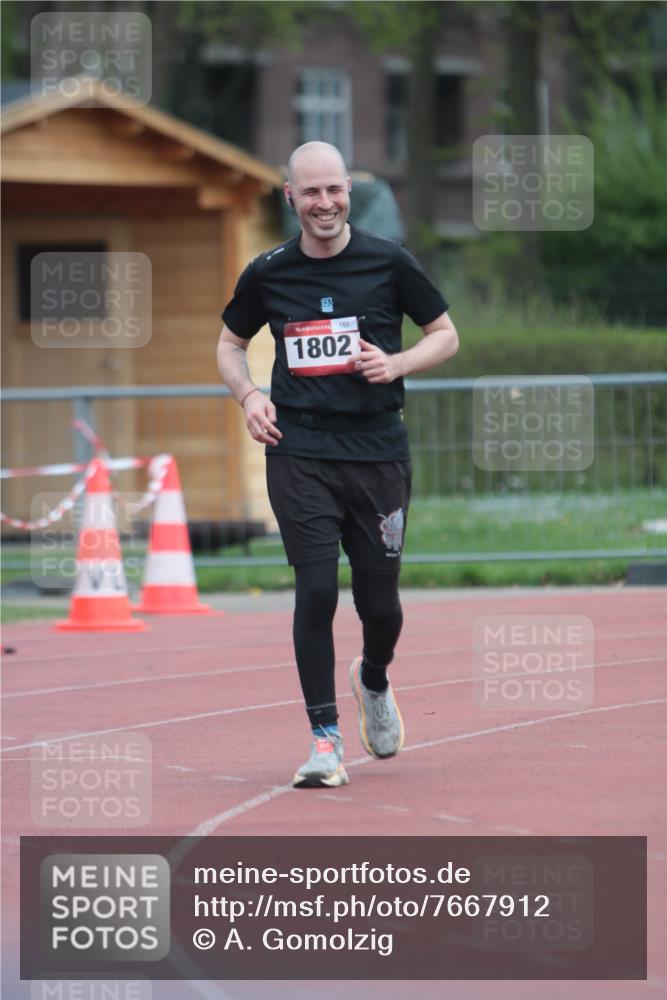 13.04.2025 - Hammer Lauf A. Gomolzig http://msf.ph/oto/7667912 13.04.2025 13:28:08 Ziel 1802 meine-sportfotos.de