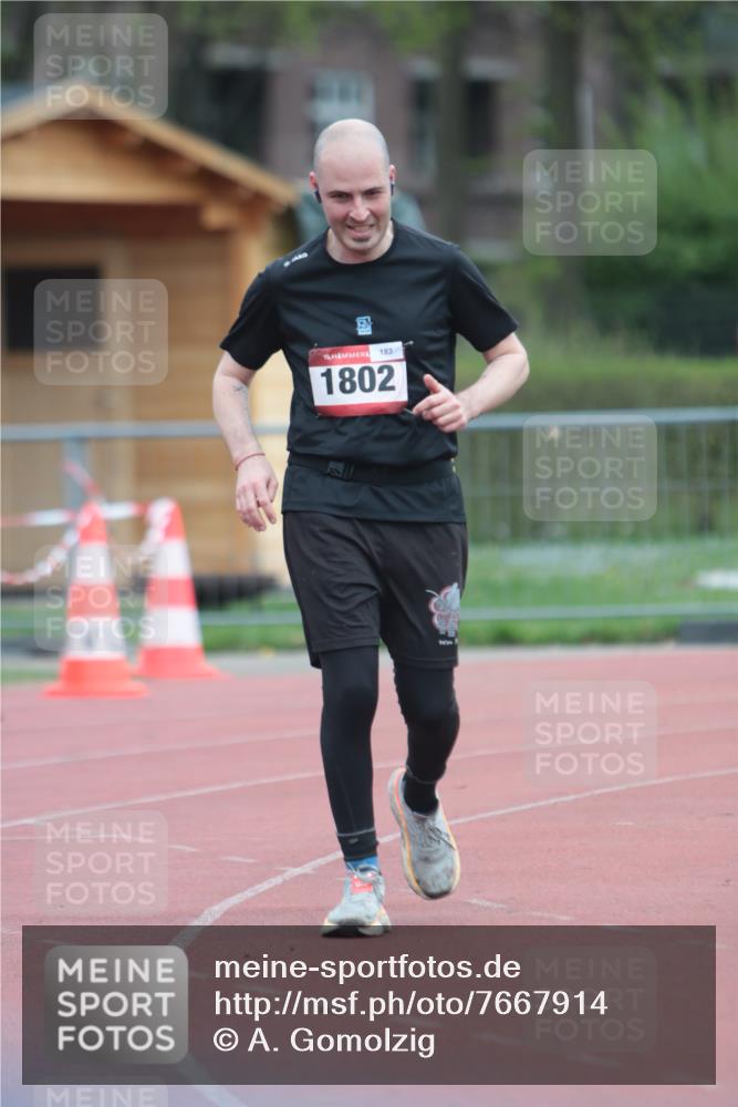 13.04.2025 - Hammer Lauf A. Gomolzig http://msf.ph/oto/7667914 13.04.2025 13:28:09 Ziel 1802 meine-sportfotos.de