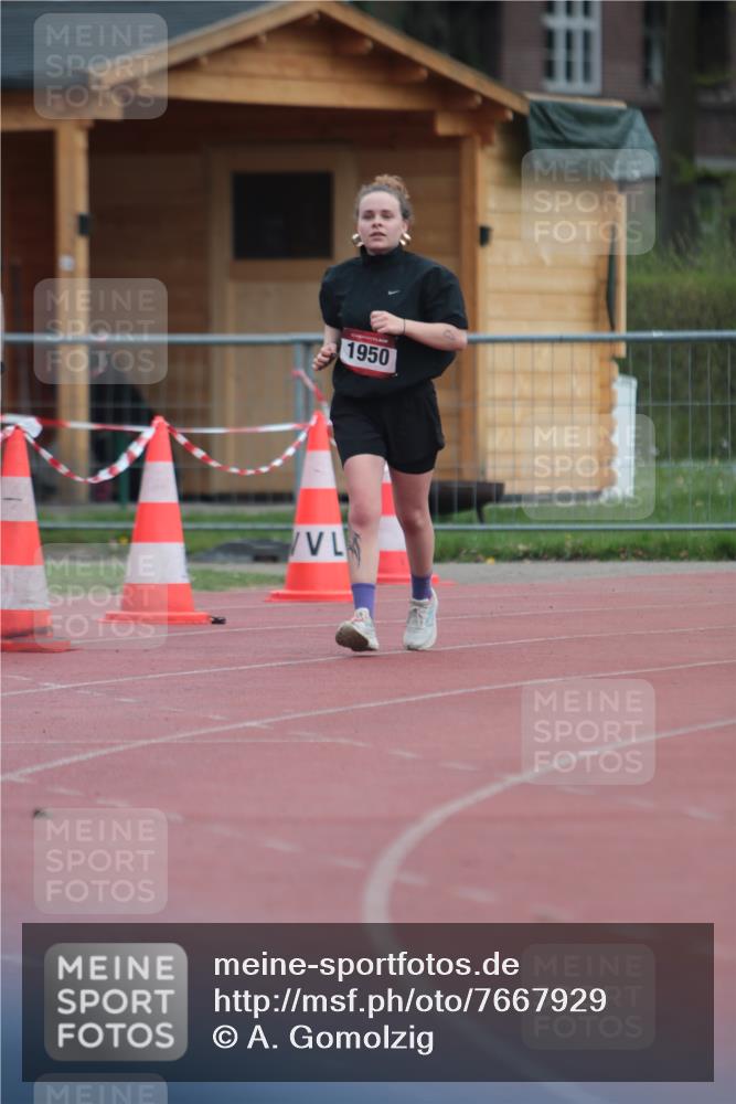 13.04.2025 - Hammer Lauf A. Gomolzig http://msf.ph/oto/7667929 13.04.2025 13:31:02 Ziel 1950 meine-sportfotos.de