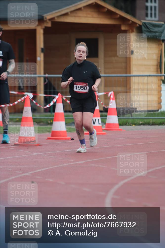 13.04.2025 - Hammer Lauf A. Gomolzig http://msf.ph/oto/7667932 13.04.2025 13:31:03 Ziel 1950 meine-sportfotos.de