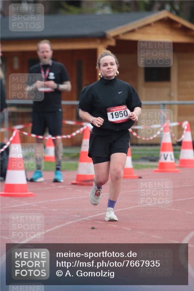 13.04.2025 - Hammer Lauf A. Gomolzig http://msf.ph/oto/7667935 13.04.2025 13:31:06 Ziel 1950 meine-sportfotos.de