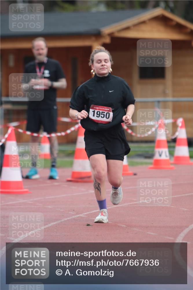 13.04.2025 - Hammer Lauf A. Gomolzig http://msf.ph/oto/7667936 13.04.2025 13:31:06 Ziel 1950 meine-sportfotos.de
