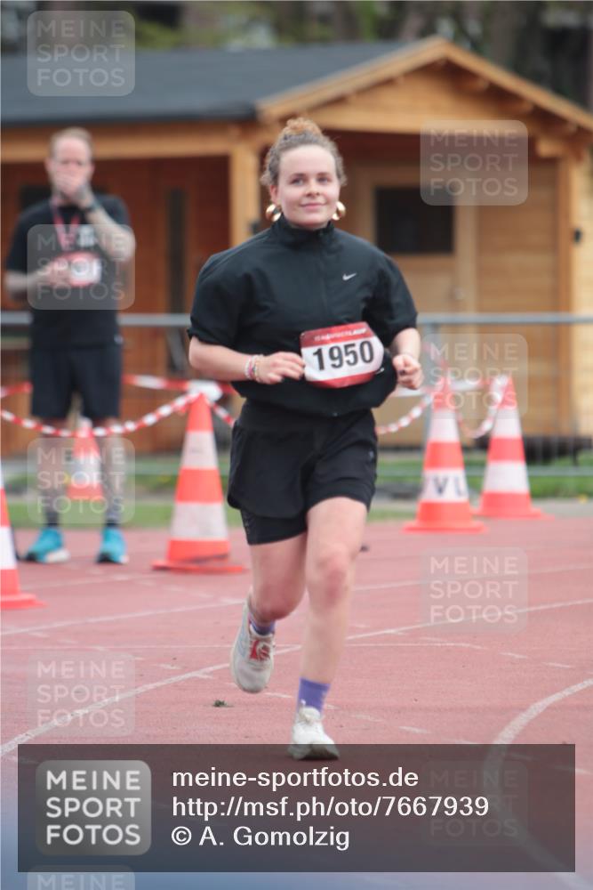 13.04.2025 - Hammer Lauf A. Gomolzig http://msf.ph/oto/7667939 13.04.2025 13:31:07 Ziel 1950 meine-sportfotos.de