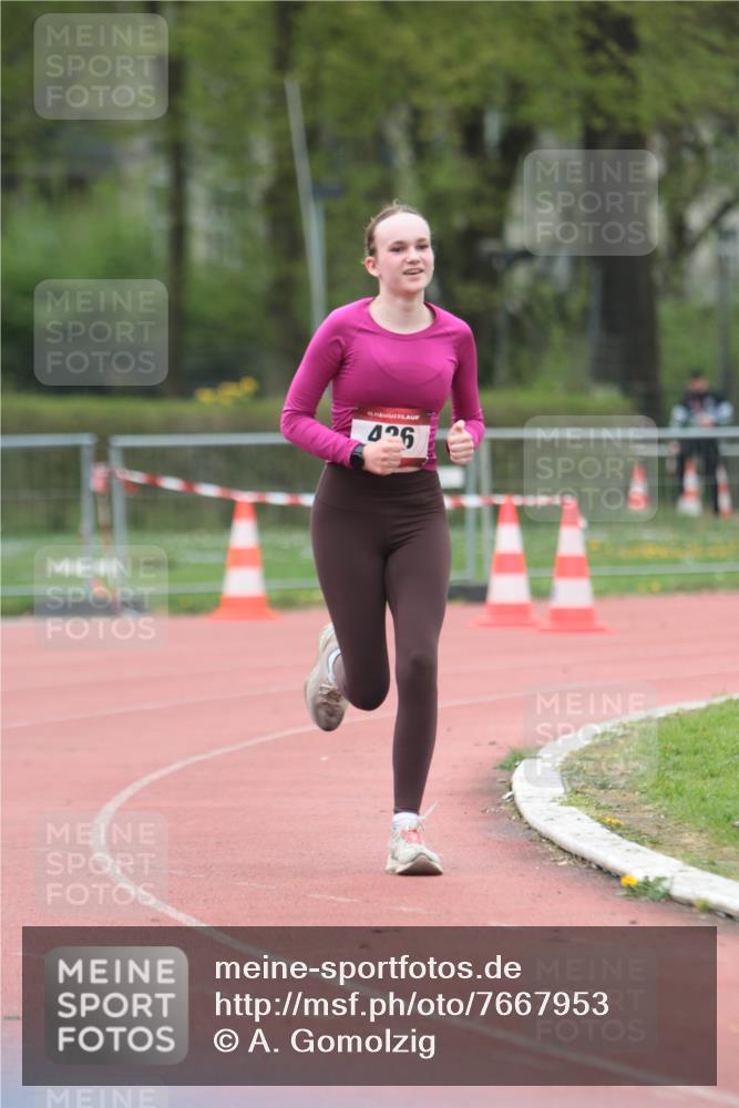 13.04.2025 - Hammer Lauf A. Gomolzig http://msf.ph/oto/7667953 13.04.2025 13:34:12 Ziel 426 meine-sportfotos.de