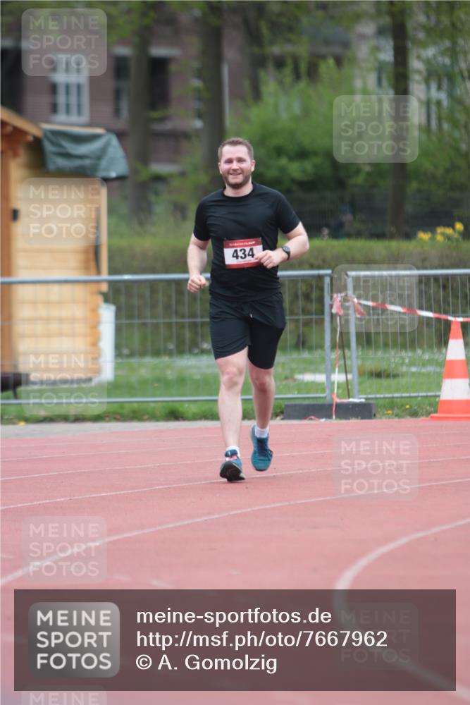 13.04.2025 - Hammer Lauf A. Gomolzig http://msf.ph/oto/7667962 13.04.2025 13:38:34 Ziel 434 meine-sportfotos.de