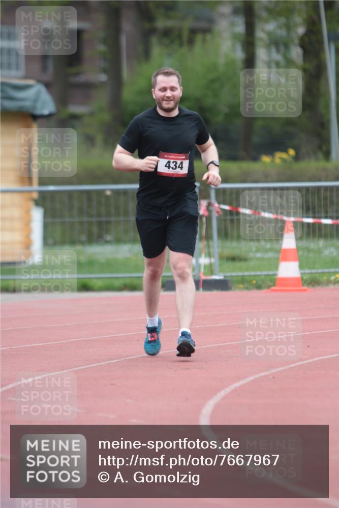 13.04.2025 - Hammer Lauf A. Gomolzig http://msf.ph/oto/7667967 13.04.2025 13:38:36 Ziel 434 meine-sportfotos.de