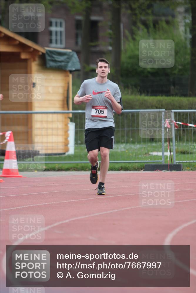 13.04.2025 - Hammer Lauf A. Gomolzig http://msf.ph/oto/7667997 13.04.2025 13:44:21 Ziel 705 meine-sportfotos.de