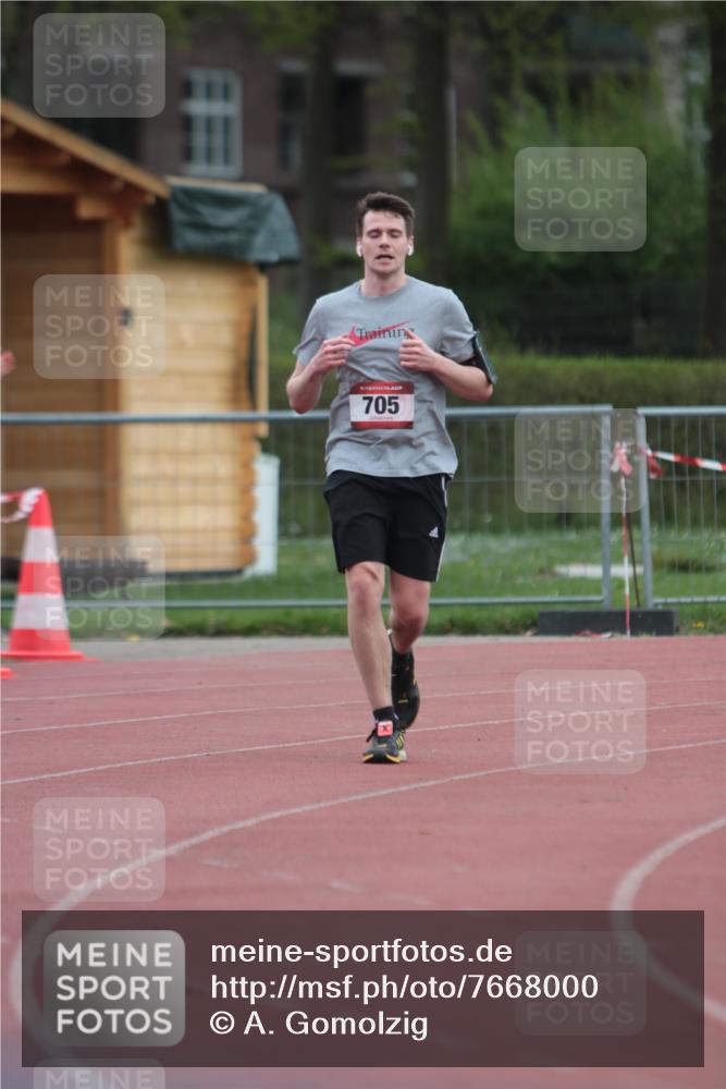 13.04.2025 - Hammer Lauf A. Gomolzig http://msf.ph/oto/7668000 13.04.2025 13:44:22 Ziel 705 meine-sportfotos.de