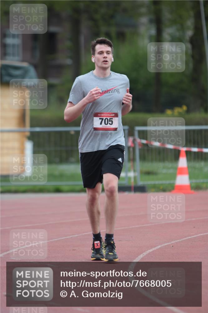 13.04.2025 - Hammer Lauf A. Gomolzig http://msf.ph/oto/7668005 13.04.2025 13:44:24 Ziel 705 meine-sportfotos.de
