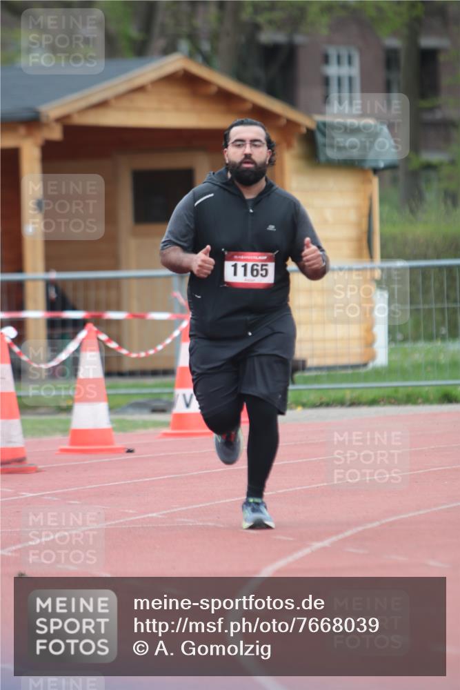 13.04.2025 - Hammer Lauf A. Gomolzig http://msf.ph/oto/7668039 13.04.2025 13:48:54 Ziel 1165 meine-sportfotos.de