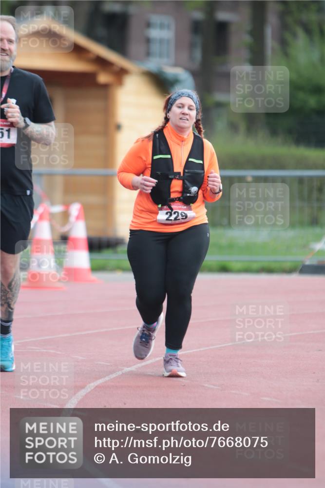 13.04.2025 - Hammer Lauf A. Gomolzig http://msf.ph/oto/7668075 13.04.2025 14:03:28 Ziel 229 meine-sportfotos.de