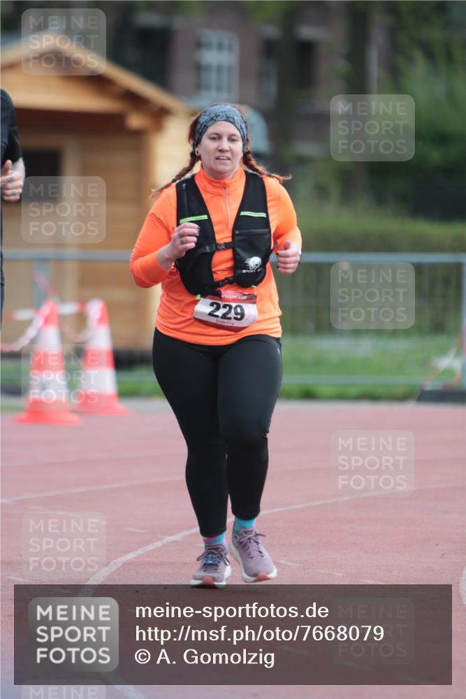 13.04.2025 - Hammer Lauf A. Gomolzig http://msf.ph/oto/7668079 13.04.2025 14:03:29 Ziel 229 meine-sportfotos.de