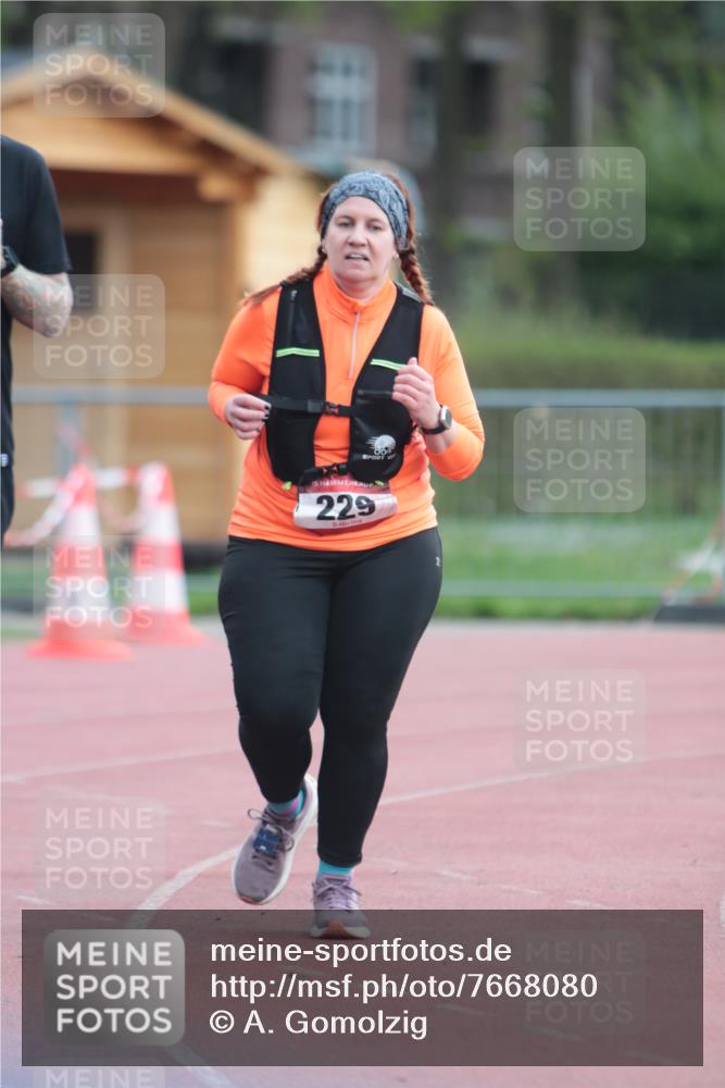 13.04.2025 - Hammer Lauf A. Gomolzig http://msf.ph/oto/7668080 13.04.2025 14:03:29 Ziel 229 meine-sportfotos.de