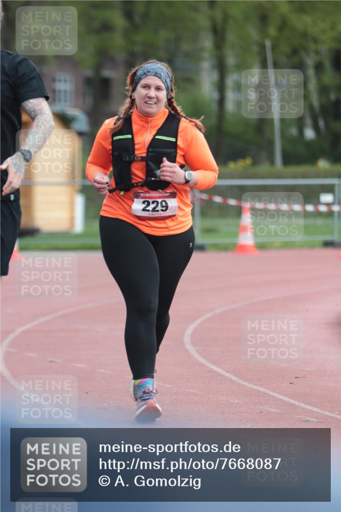 13.04.2025 - Hammer Lauf A. Gomolzig http://msf.ph/oto/7668087 13.04.2025 14:03:32 Ziel 229 meine-sportfotos.de