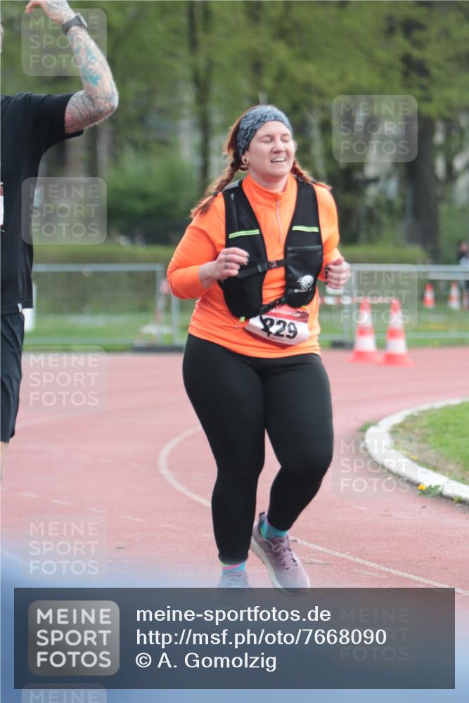 13.04.2025 - Hammer Lauf A. Gomolzig http://msf.ph/oto/7668090 13.04.2025 14:03:33 Ziel 229 meine-sportfotos.de