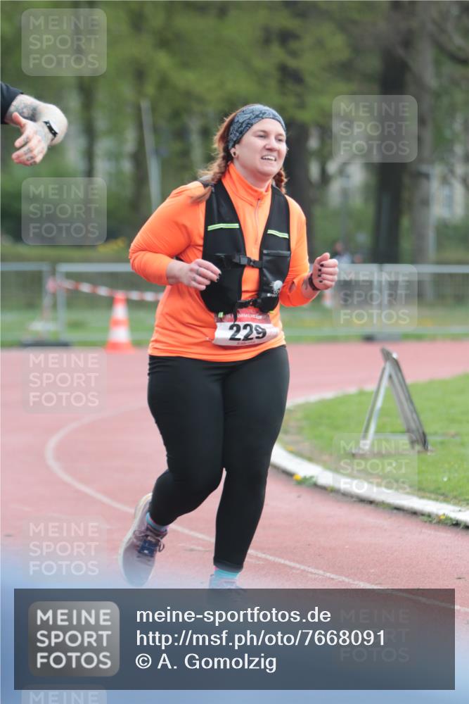 13.04.2025 - Hammer Lauf A. Gomolzig http://msf.ph/oto/7668091 13.04.2025 14:03:33 Ziel 229 meine-sportfotos.de