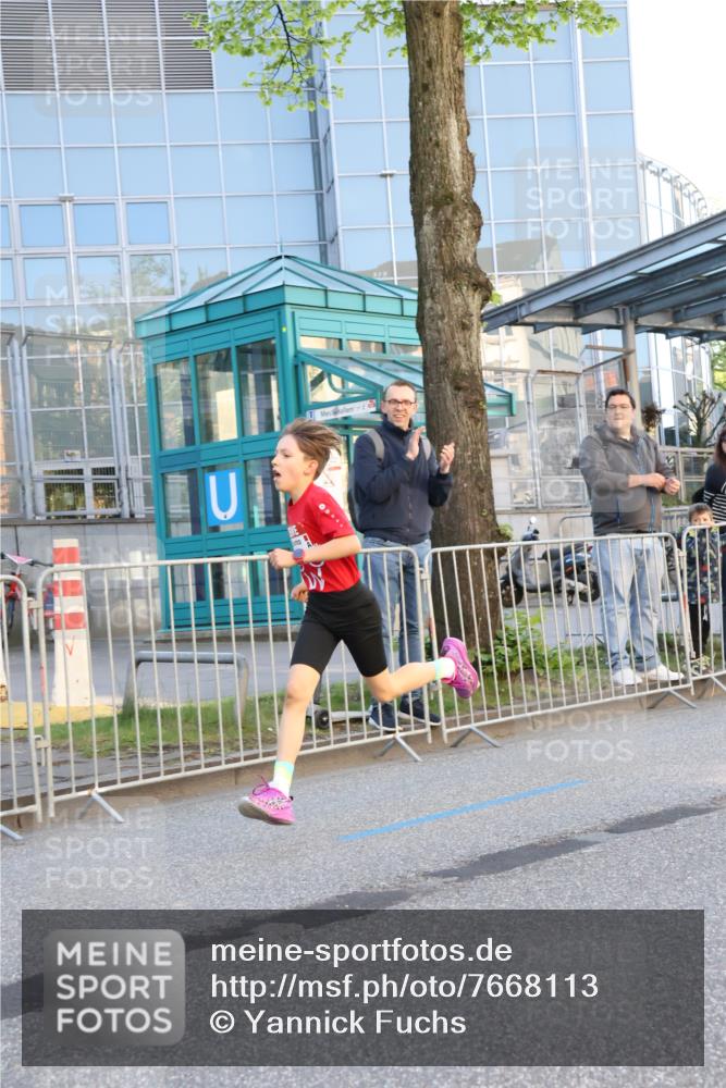 25.04.2025 - Das Zehntel Yannick Fuchs http://msf.ph/oto/7668113 26.04.2025 08:47:35 Ziel 1490, 3953 meine-sportfotos.de