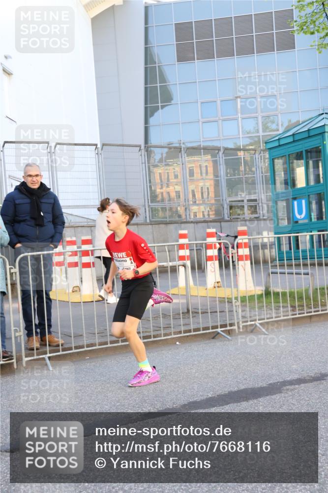 25.04.2025 - Das Zehntel Yannick Fuchs http://msf.ph/oto/7668116 26.04.2025 08:47:35 Ziel 1490, 3953 meine-sportfotos.de