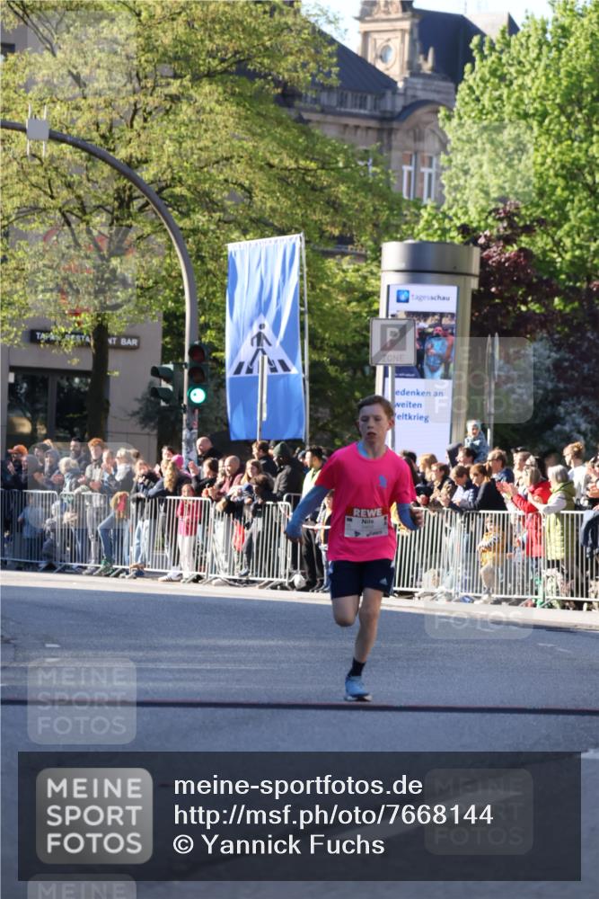 25.04.2025 - Das Zehntel Yannick Fuchs http://msf.ph/oto/7668144 26.04.2025 08:48:00 Ziel 3469 meine-sportfotos.de