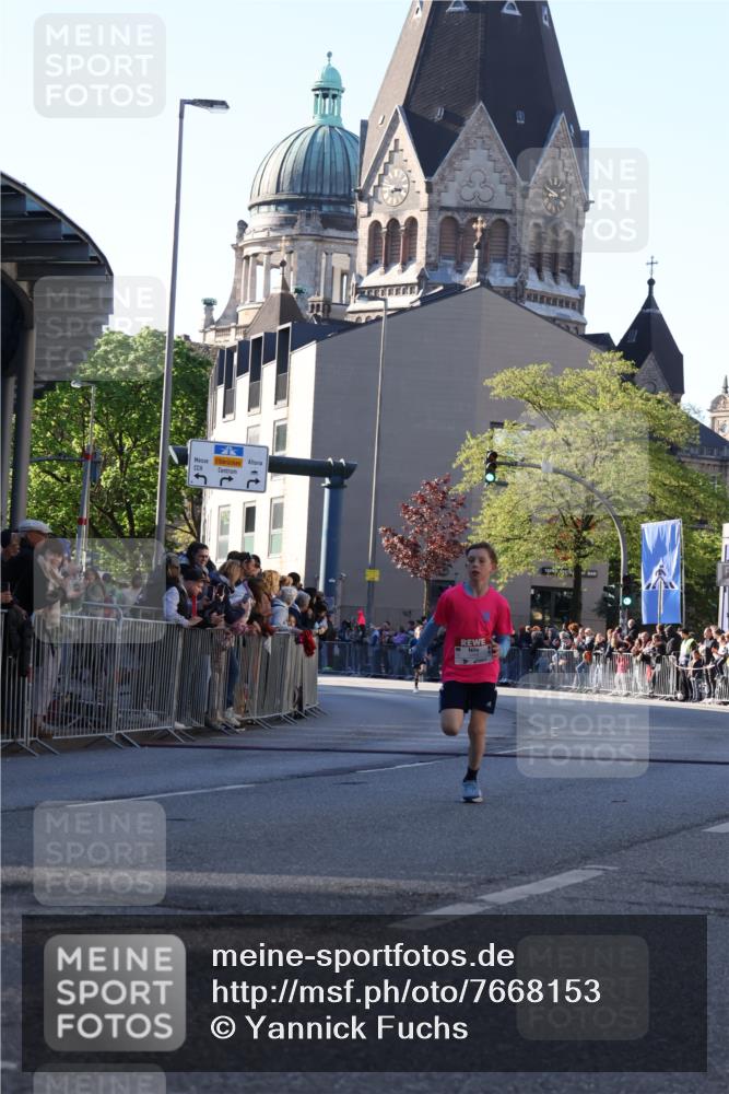 25.04.2025 - Das Zehntel Yannick Fuchs http://msf.ph/oto/7668153 26.04.2025 08:48:02 Ziel 2379, 2715, 3469 meine-sportfotos.de