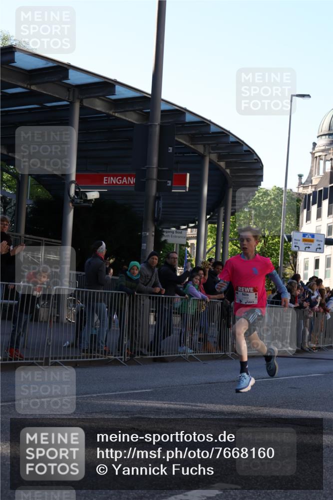 25.04.2025 - Das Zehntel Yannick Fuchs http://msf.ph/oto/7668160 26.04.2025 08:48:03 Ziel 2379, 2715, 3469 meine-sportfotos.de