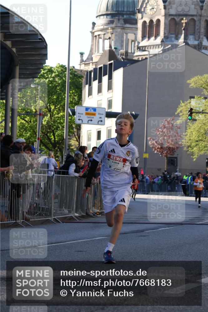 25.04.2025 - Das Zehntel Yannick Fuchs http://msf.ph/oto/7668183 26.04.2025 08:48:13 Ziel 1926, 2379, 2715, 3823 meine-sportfotos.de