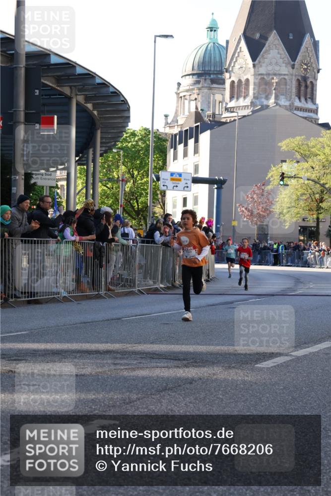 25.04.2025 - Das Zehntel Yannick Fuchs http://msf.ph/oto/7668206 26.04.2025 08:48:20 Ziel 1926, 2961, 2990, 3823 meine-sportfotos.de