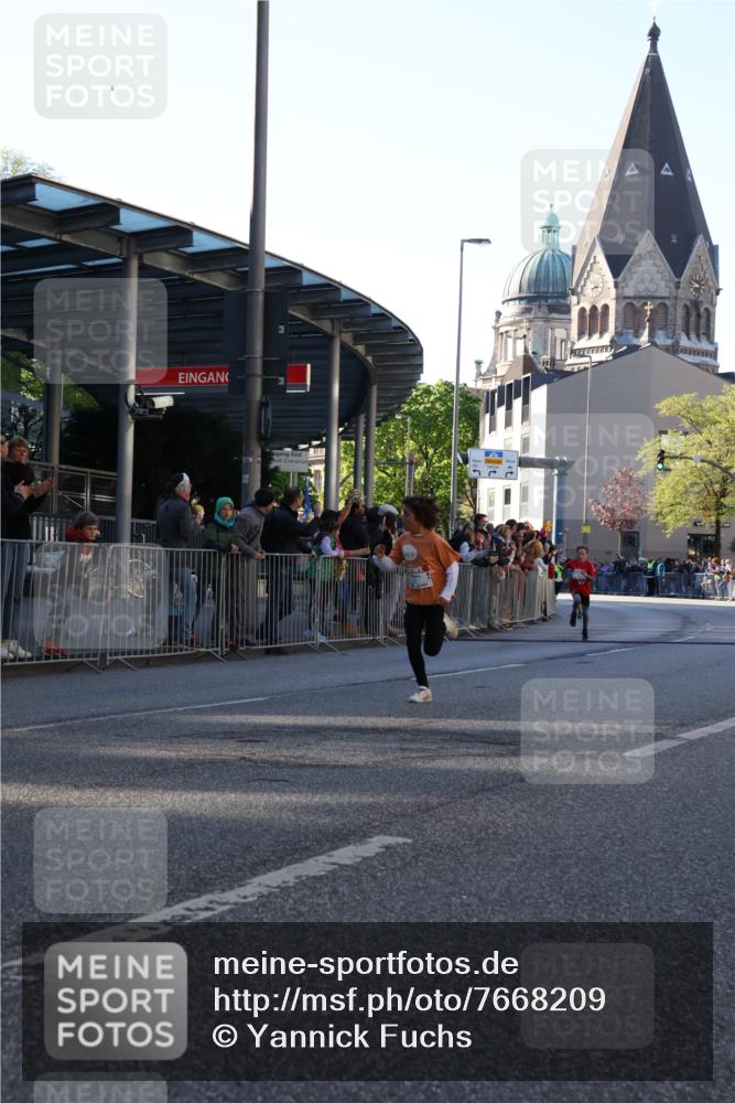 25.04.2025 - Das Zehntel Yannick Fuchs http://msf.ph/oto/7668209 26.04.2025 08:48:20 Ziel 1926, 2961, 2990, 3823 meine-sportfotos.de