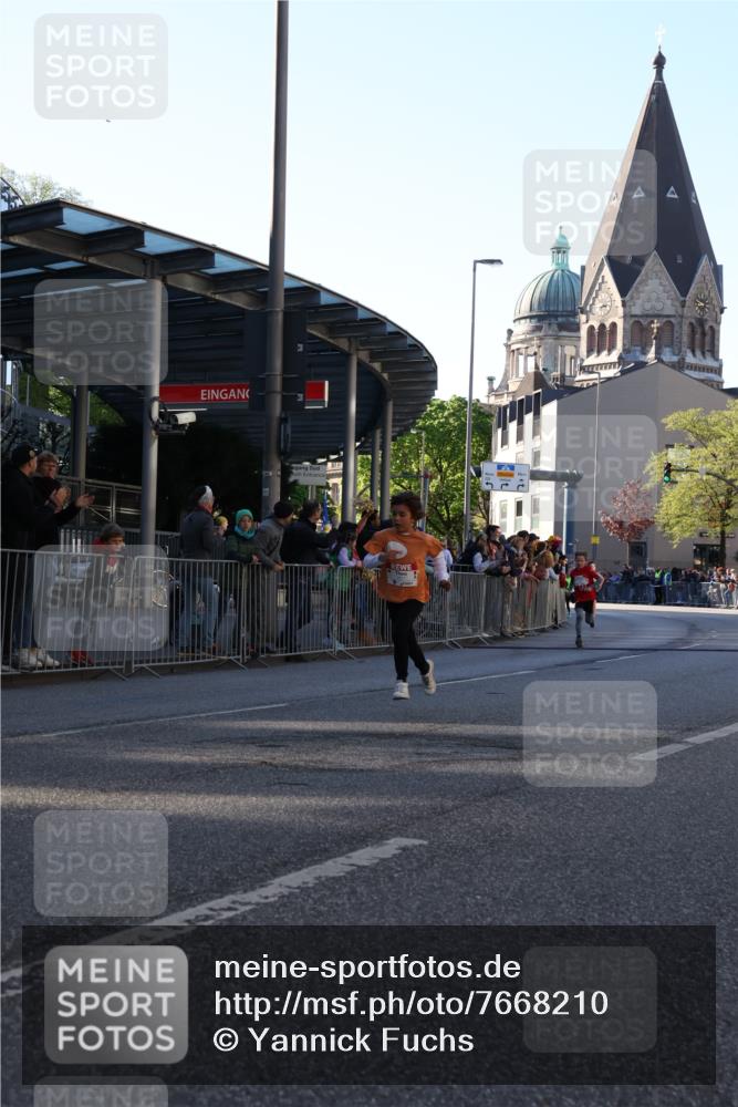 25.04.2025 - Das Zehntel Yannick Fuchs http://msf.ph/oto/7668210 26.04.2025 08:48:20 Ziel 1926, 2961, 2990, 3823 meine-sportfotos.de