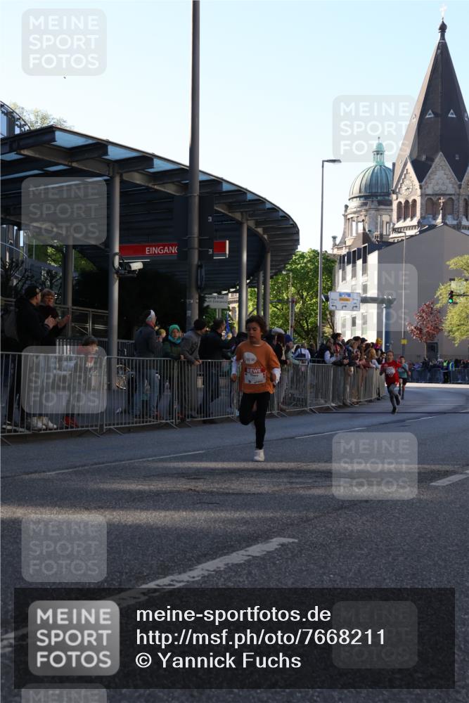 25.04.2025 - Das Zehntel Yannick Fuchs http://msf.ph/oto/7668211 26.04.2025 08:48:21 Ziel 1926, 2961, 2990, 3823 meine-sportfotos.de