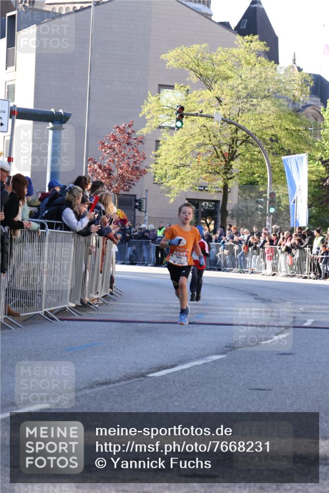 25.04.2025 - Das Zehntel Yannick Fuchs http://msf.ph/oto/7668231 26.04.2025 08:48:31 Ziel 1929, 2961, 2990, 3792 meine-sportfotos.de