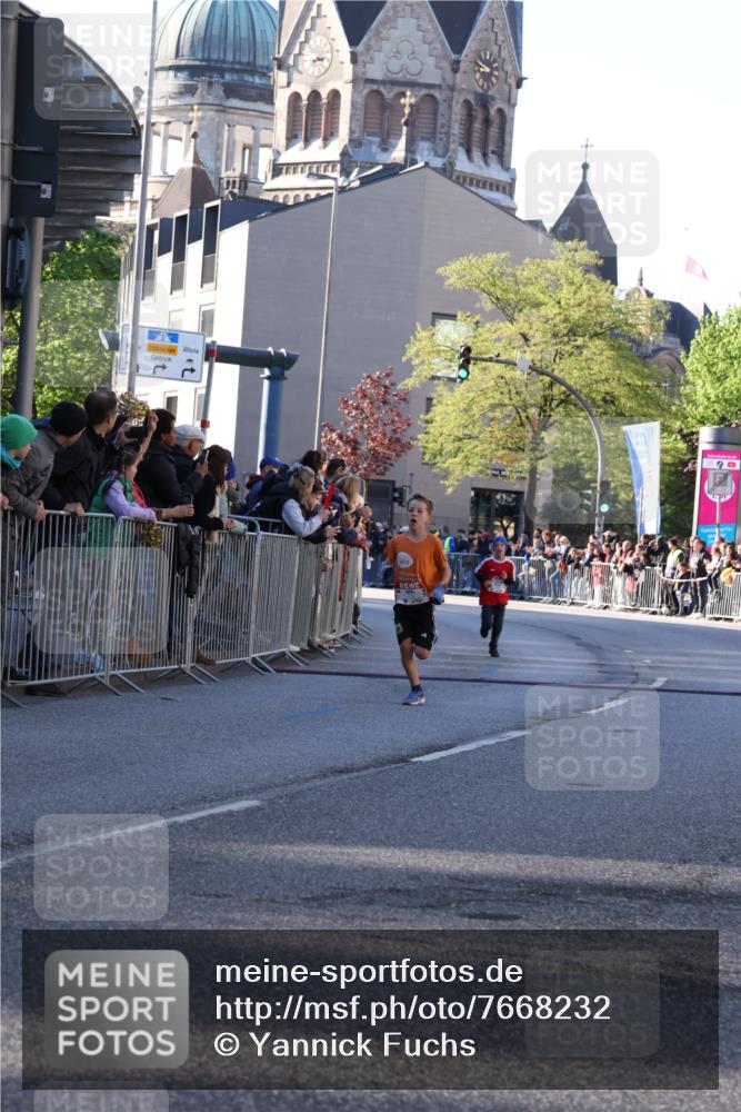 25.04.2025 - Das Zehntel Yannick Fuchs http://msf.ph/oto/7668232 26.04.2025 08:48:32 Ziel 1929, 2961, 2990, 3506, 3792 meine-sportfotos.de