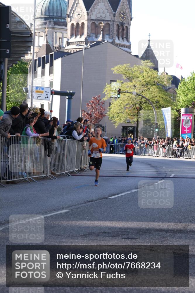 25.04.2025 - Das Zehntel Yannick Fuchs http://msf.ph/oto/7668234 26.04.2025 08:48:32 Ziel 1929, 2961, 2990, 3506, 3792 meine-sportfotos.de
